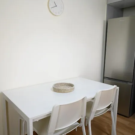 דירה Stella's Minimal טריקלה