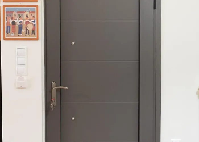 Stella's Minimal Tríkala