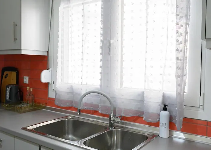 Stella's Minimal Tríkala